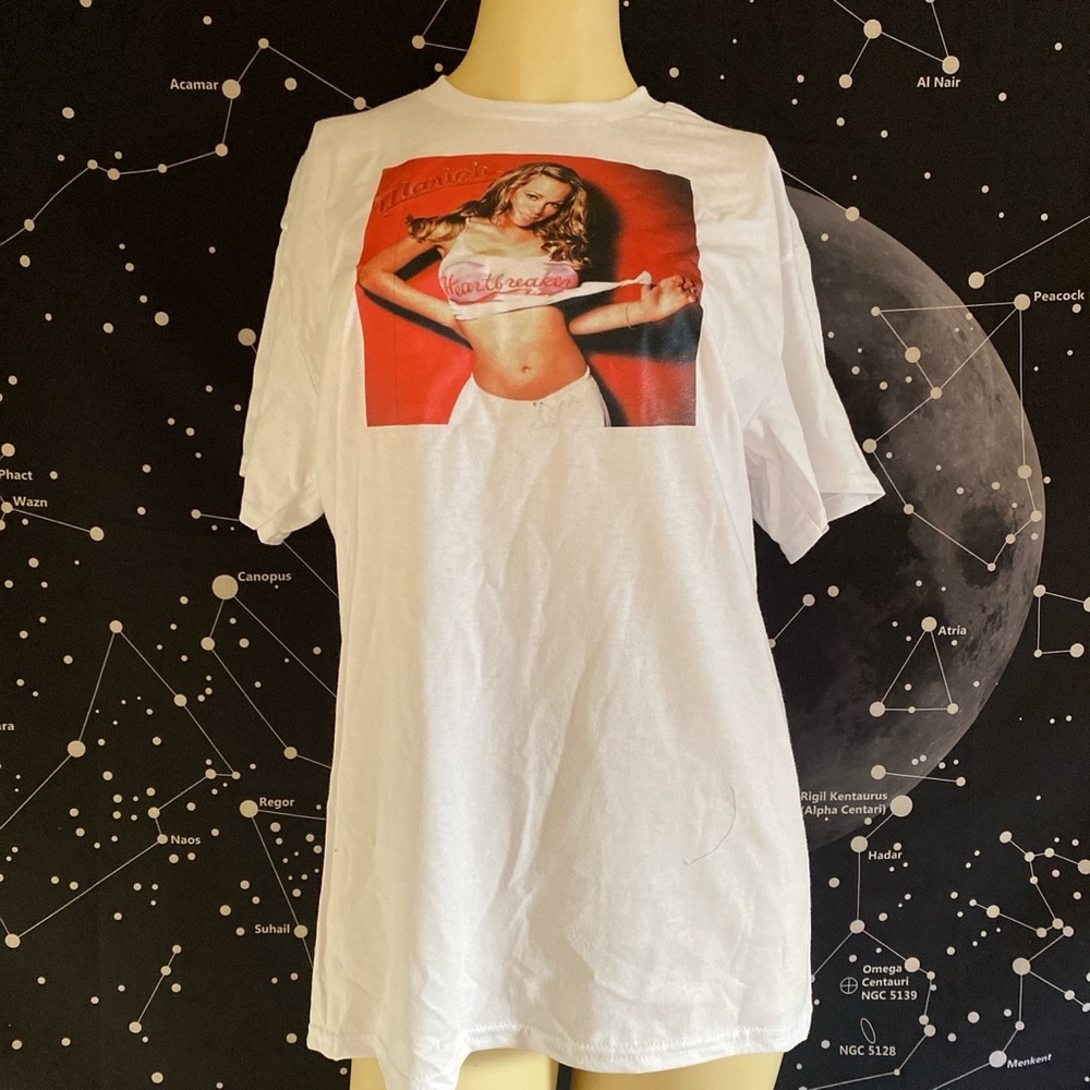 Mariah Carey <heartbreaker> graphic tee. 💔